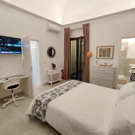 Tophouse Centro - Velvet Catania